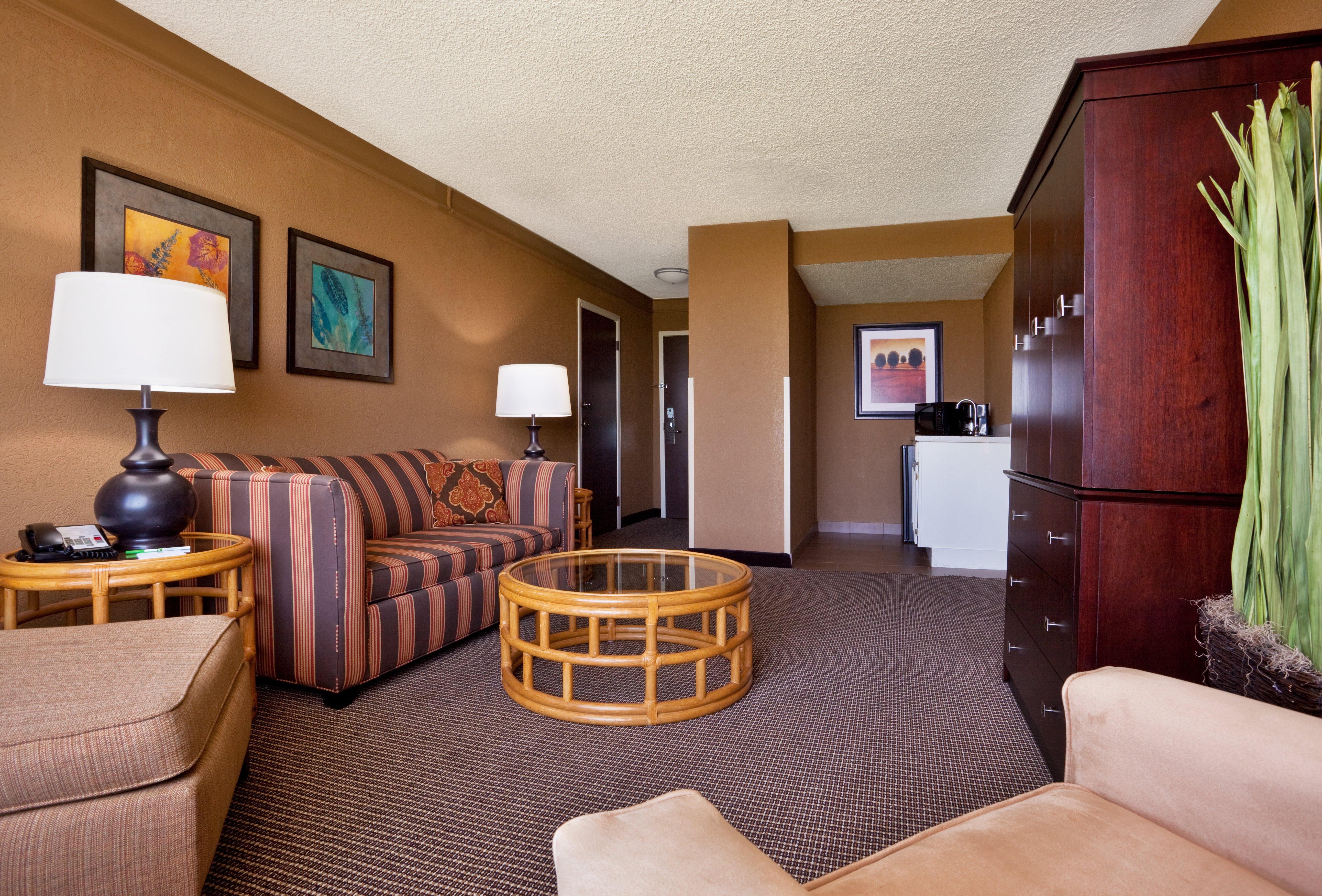 Best Western Plus Strongsville Cleveland Экстерьер фото